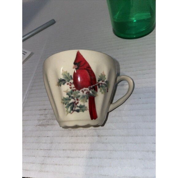 Lilly Creek porcelain China teacup cardinal with berries vintage - Picture 1 of 7